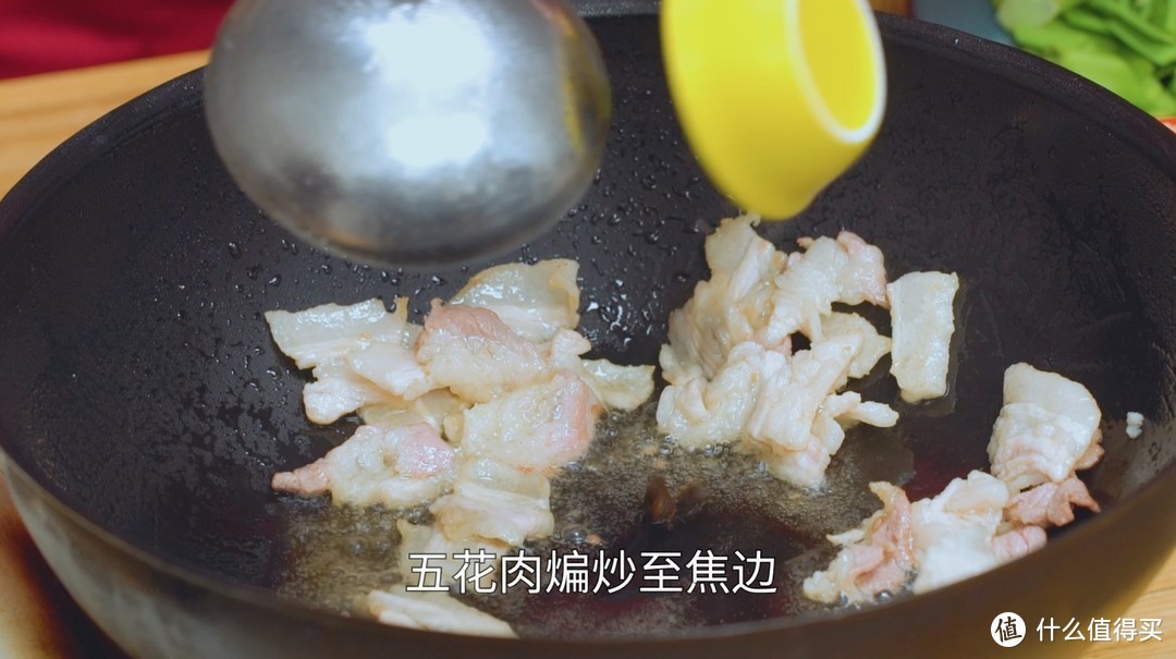 辣椒炒肉有多香，一碗饭绝对不够