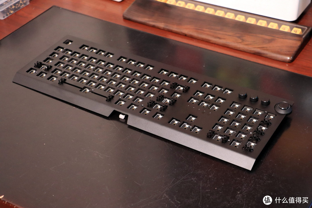 雷蛇黑寡妇蜘蛛V3无线版机械键盘 拆解+换轴+升级改造