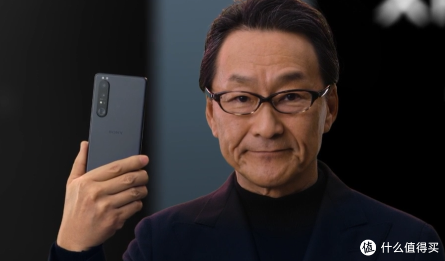 索尼发布Xperia 1 III 5G新旗舰，4K 120Hz OLED屏、搭骁龙888、蔡司影像系统，还有360°沉浸音频