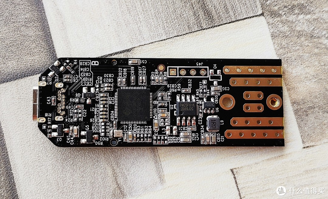 奥睿科 iMatch IV300 1TB 移动固态硬盘评测体验和拆机展示，看看内部做工怎么样？