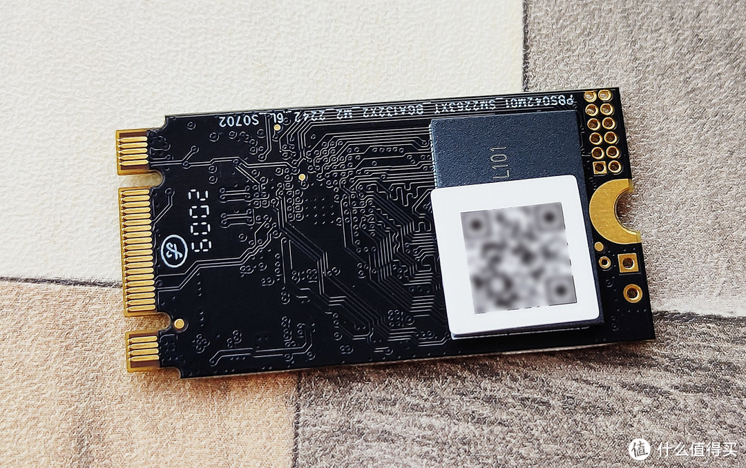 奥睿科 iMatch IV300 1TB 移动固态硬盘评测体验和拆机展示，看看内部做工怎么样？
