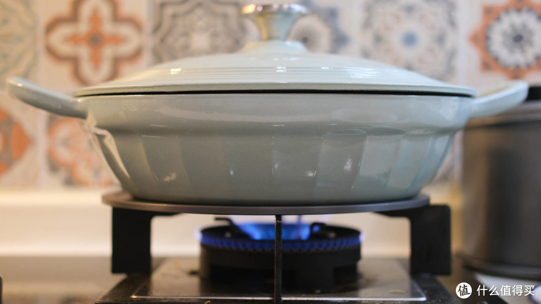 锅具保养：如何正确使用、保养珐琅铸铁锅