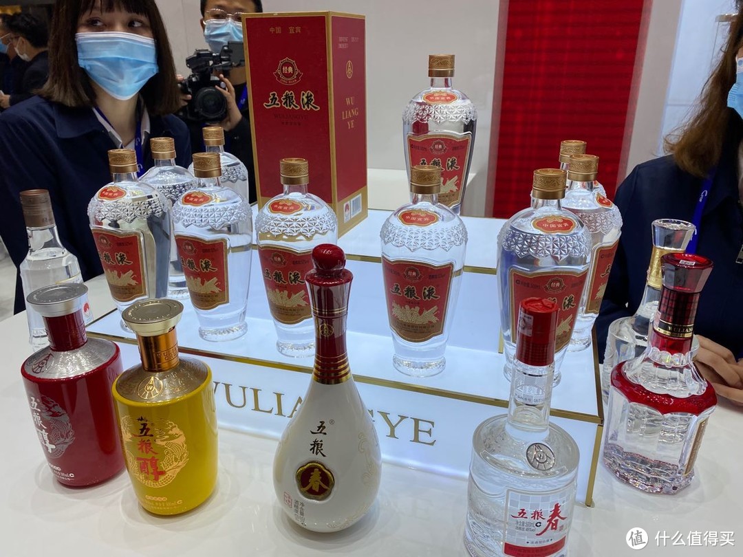 带你逛2021成都糖酒会，弄懂白酒大品牌都在主推哪些酒款（附投票）