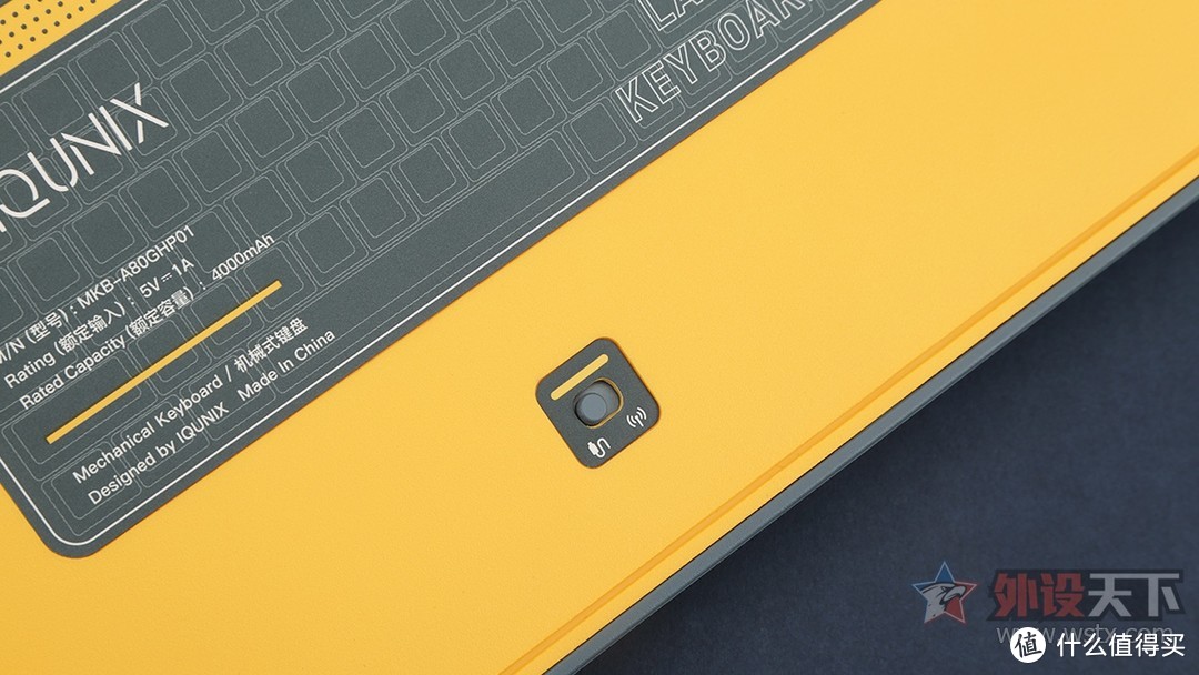 IQUNIX A80探索机三模机械键盘评测：颜控必备