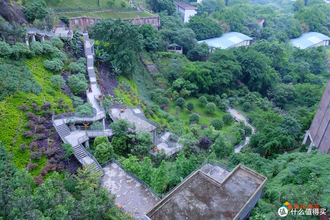 来重庆旅游会迷路吗？立体城市纵横交错，手机导航基本没用