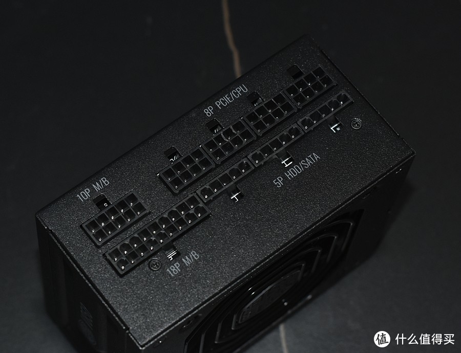 酷冷至尊CoolerMaster V850 GOLD 十年质保金牌全模组SFX电源 值得你选