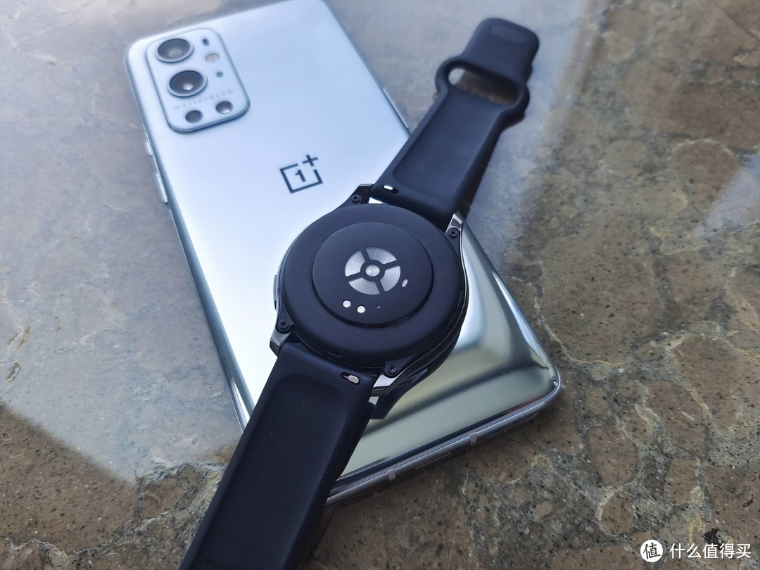 OnePlus Watch｜延续一加风格的穿戴利器