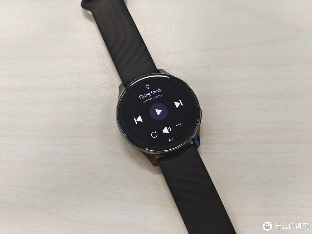 OnePlus Watch｜延续一加风格的穿戴利器
