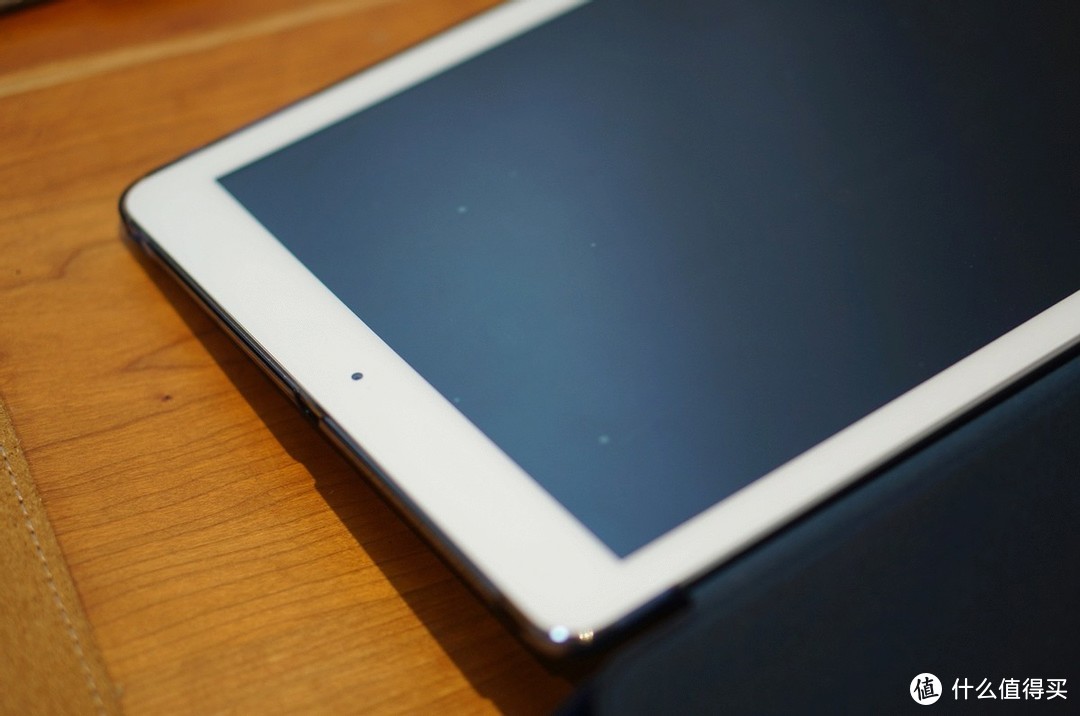 给7年前的iPad Air 配一套亿色的膜和壳，让它再战3年