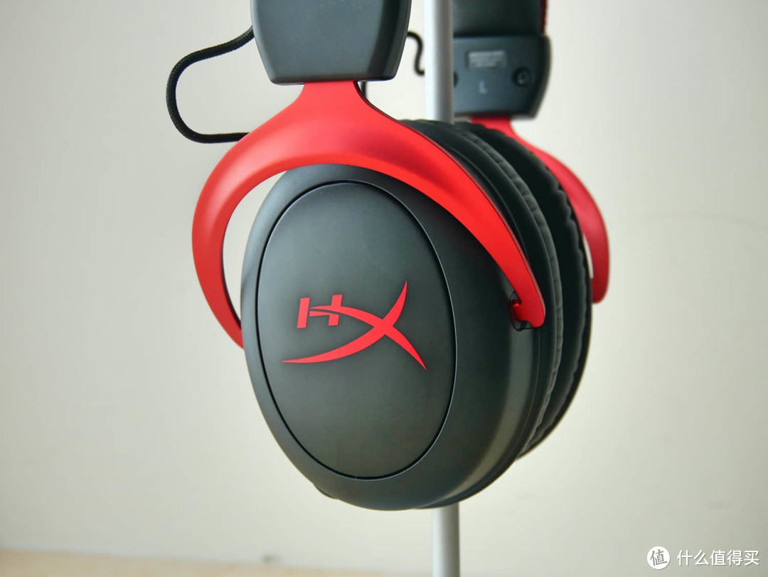 无拘无束的听音体验——HyperX 飓风无线版耳机