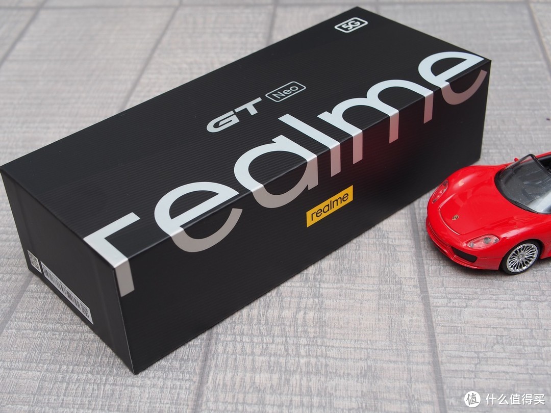 天玑旗舰、GT加持、火力全开——realme 真我GT Neo 5G手机体验