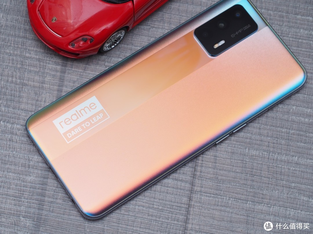 天玑旗舰、GT加持、火力全开——realme 真我GT Neo 5G手机体验