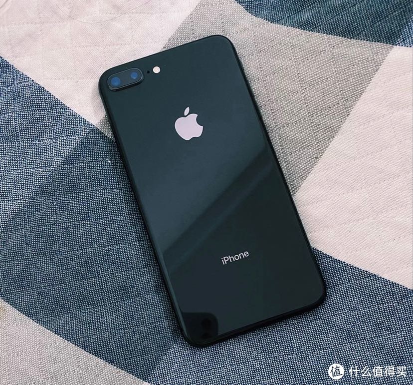 iPhone 8 plus 老当益壮否