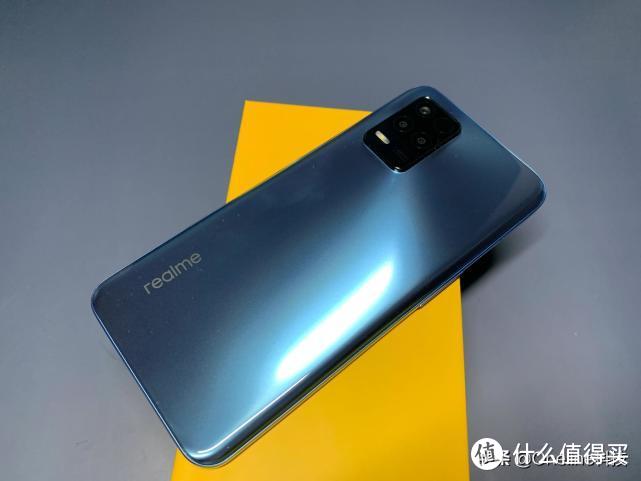 夜景拍摄无敌？续航爆表？Realme V13真实上手体验