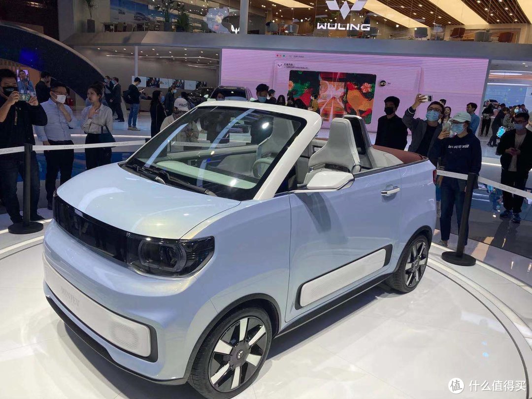 2021上海车展：五菱宏光MINI EV敞篷版来了，五六万的敞篷车谁能拒绝？