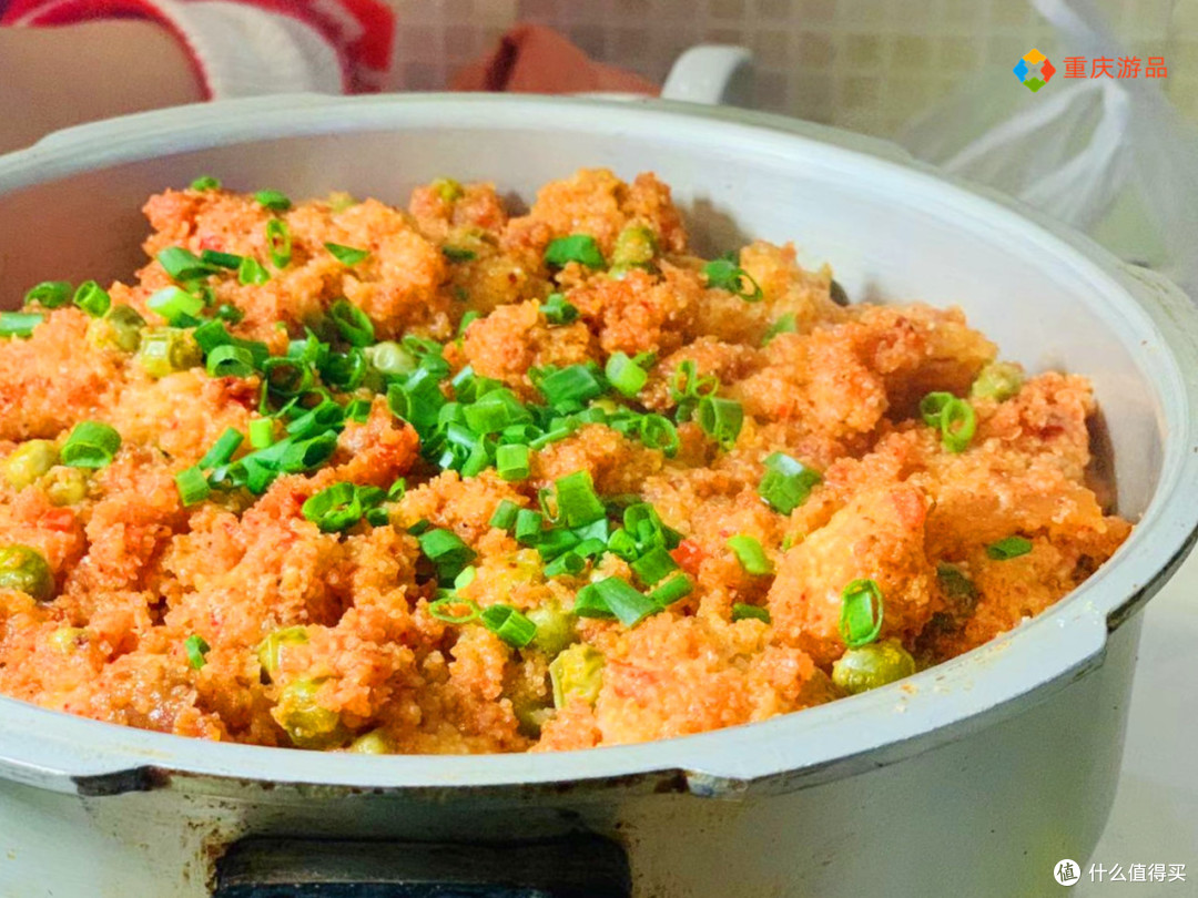 没有烧白那么软烂,而且底层作为垫料的红薯什么的,往往更受大家欢迎