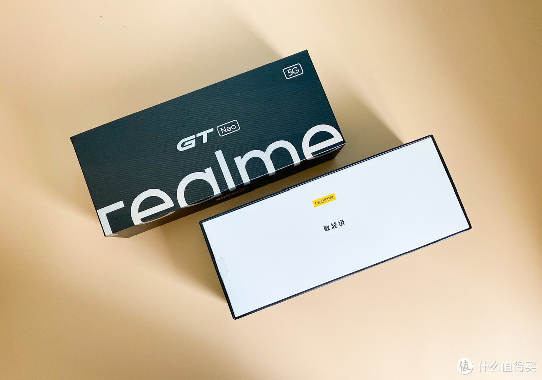 价格中端、性能旗舰，realme 真我GT Neo真的那么强吗？