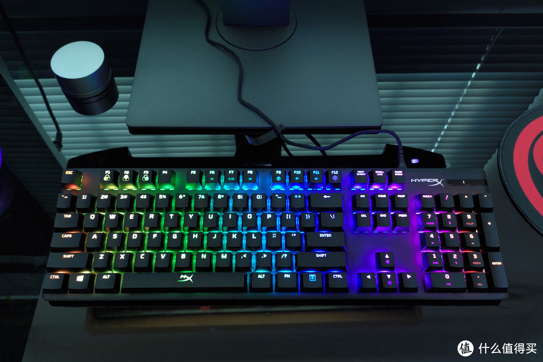 水轴就是蒂芙尼轴换个壳？HyperX阿洛伊起源RGB水轴机械键盘体验分享