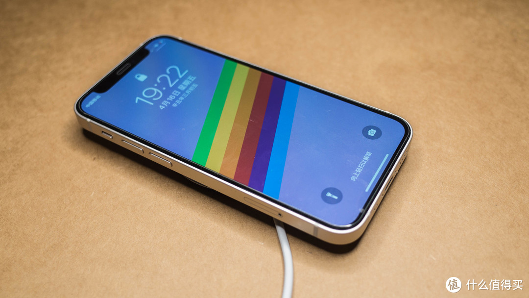 iPhone 12最佳Magsafe充电备选——努比亚无线充电器