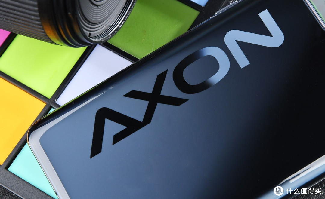 中兴Axon 30Pro简评：5G信号更好、直屏旗舰品质
