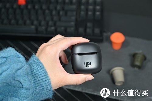 通勤尽享音质 JBL TOUR PRO+TWS真无线降噪耳机评测