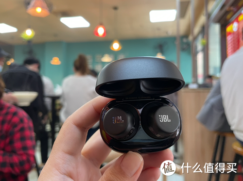 通勤尽享音质 JBL TOUR PRO+TWS真无线降噪耳机评测