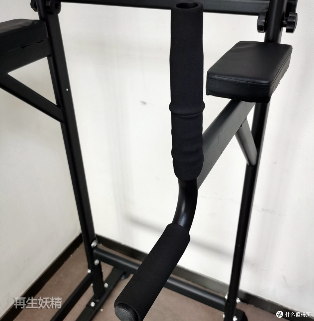 办公室一角新增落地单杠,公司里的自重训练区_运动器材_什么值得买
