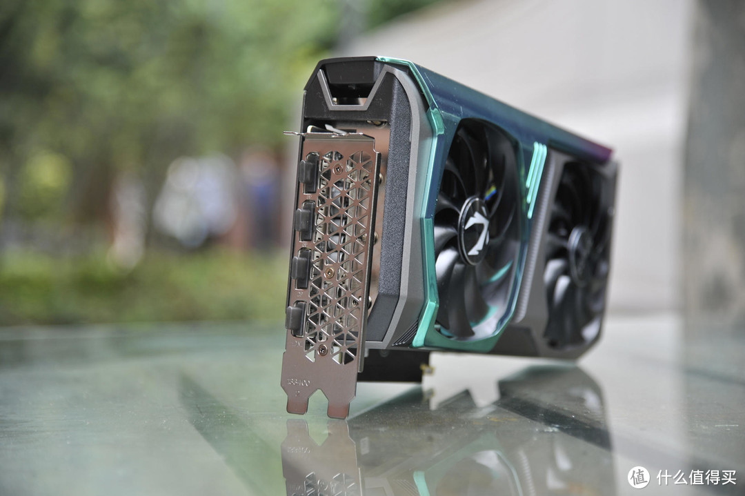 全球限量150张：索泰RTX3070限量版上手，这颜值惊艳到你了吗？