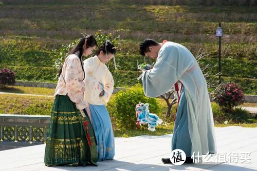 假期出游这么穿就对了！超适合夏日穿的五条汉服小裙子你值得拥有~