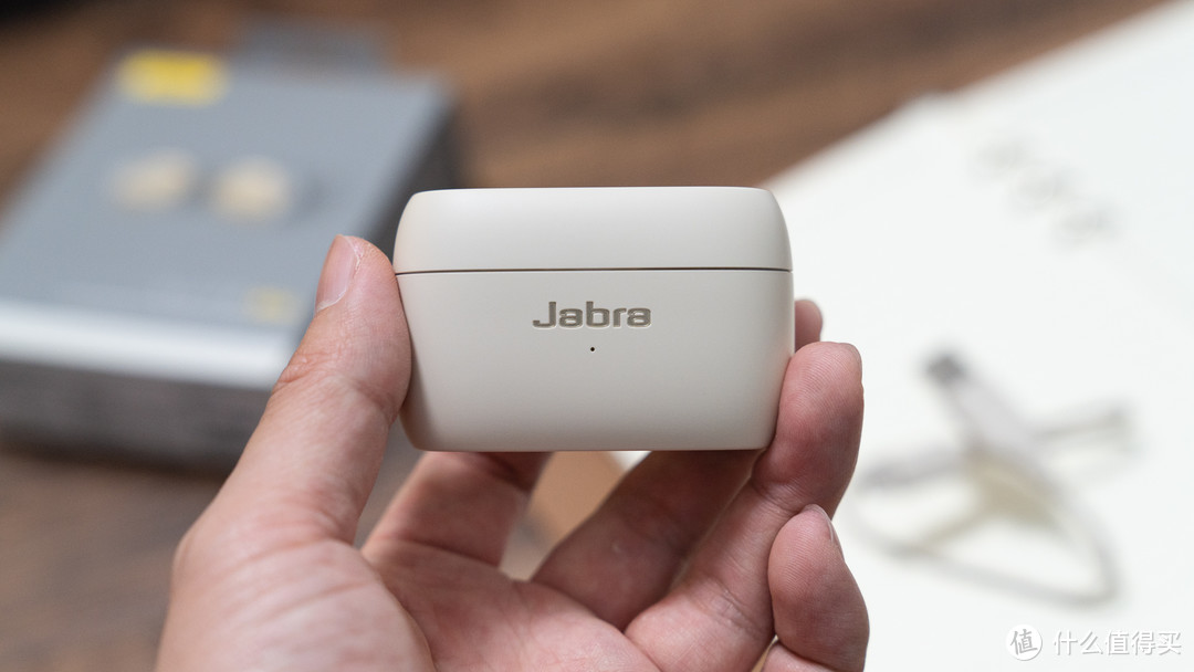 TWS耳机的优秀体验不止于音质，还有舒适和个性化调节，Jabra Elite 85t体验