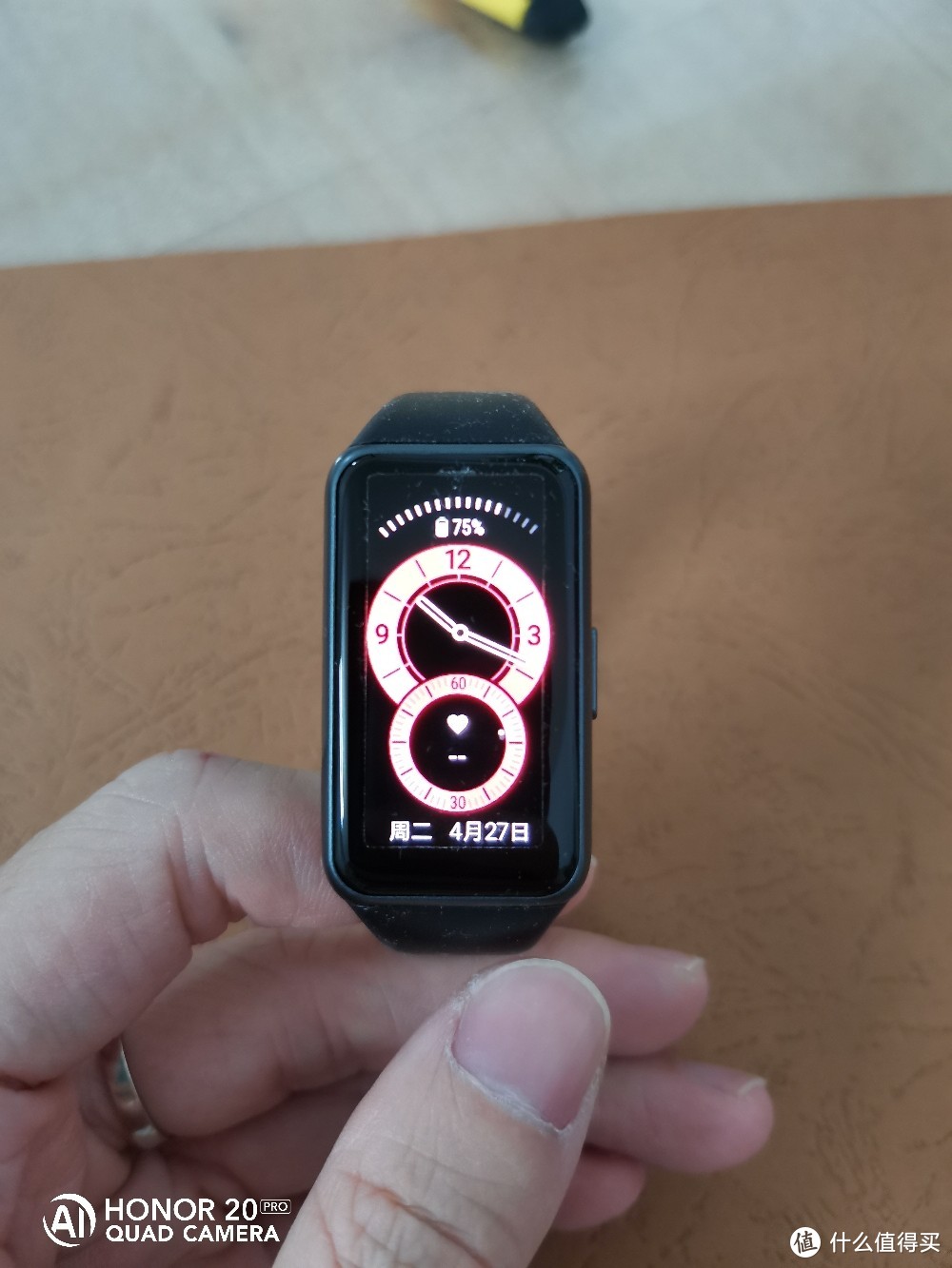 华为手环6对比小米手环5/6