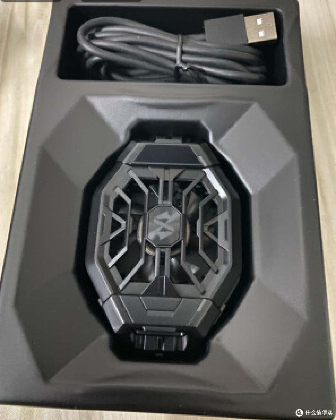 想和夏日手机发烧说分手吗那你需要黑鲨散热器2pro