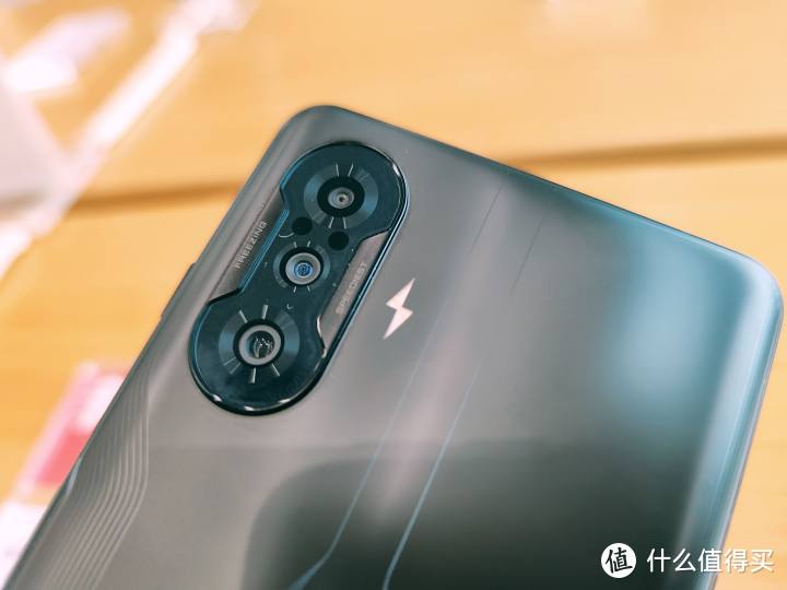 低调的“王者”？Redmi K40游戏增强版快速上手体验