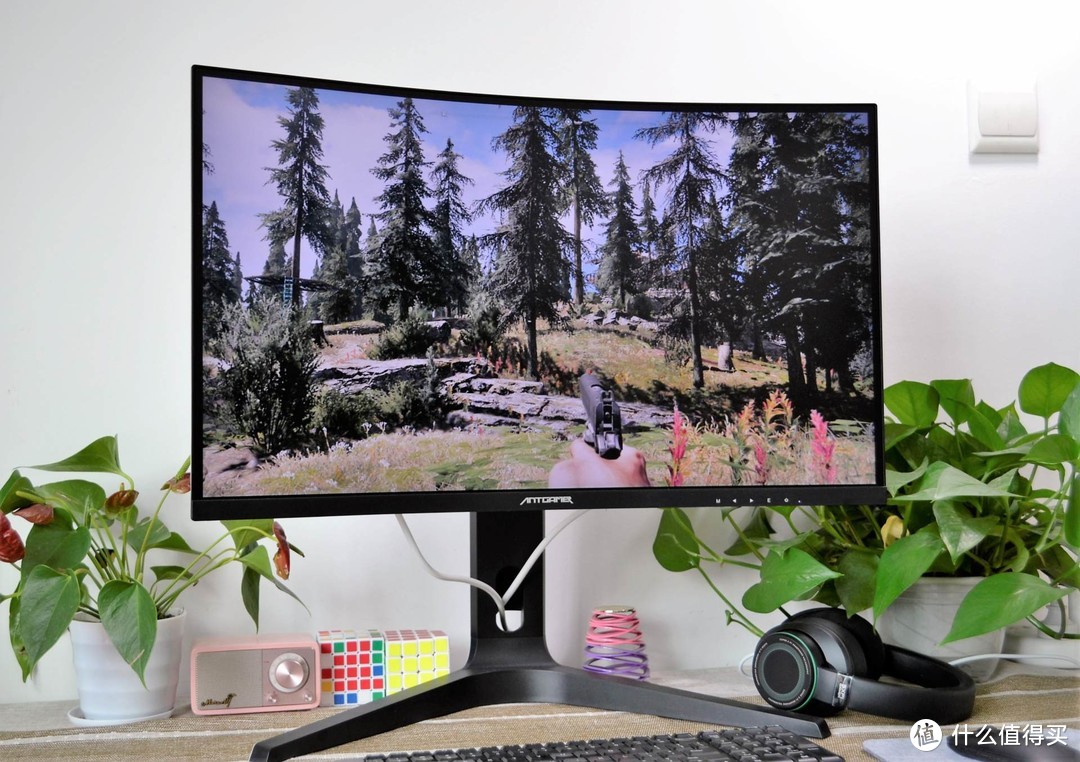 蚁电竞ANT27TQC电竞显示器简评:144Hz+G-sync&Freesync，游戏体验爽到飞