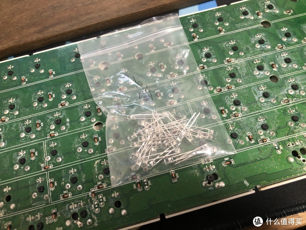如何翻新一把垃圾机械键盘——酷冷极光87键盘修复及改造