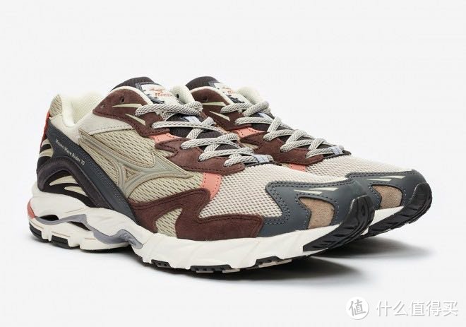 Mizuno × WOOD WOOD Wave Rider 10