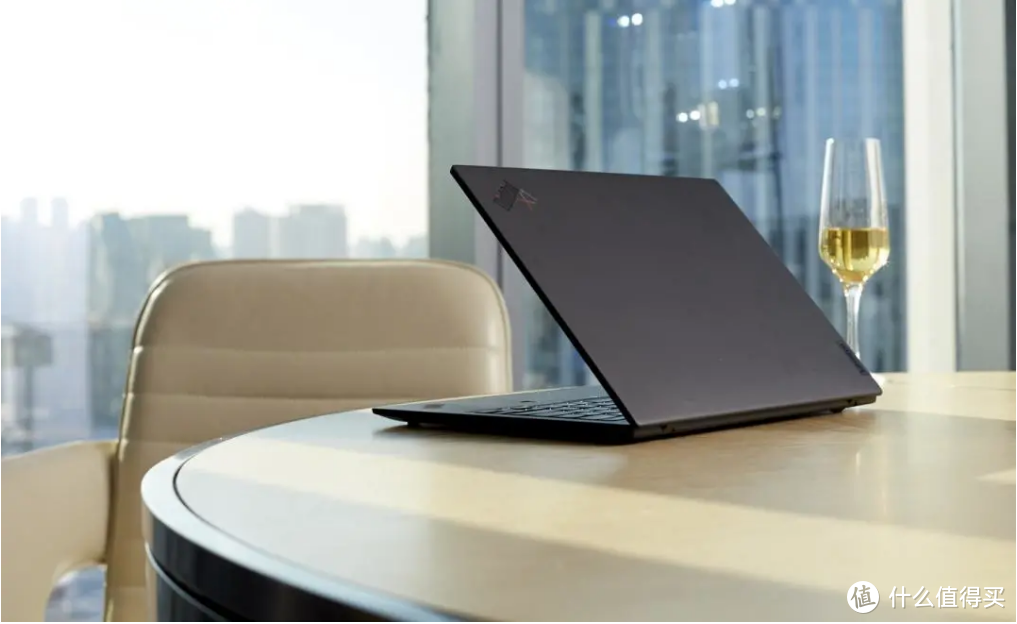 ThinkPad X1 Nano，轻而强悍，坚韧非凡