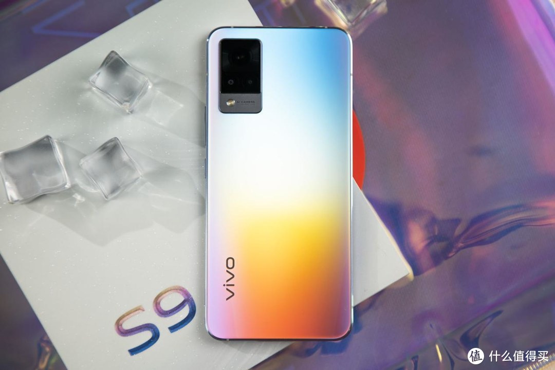 现在的自拍神器根本不怕夜的黑 轻薄自拍旗舰vivo S9评测