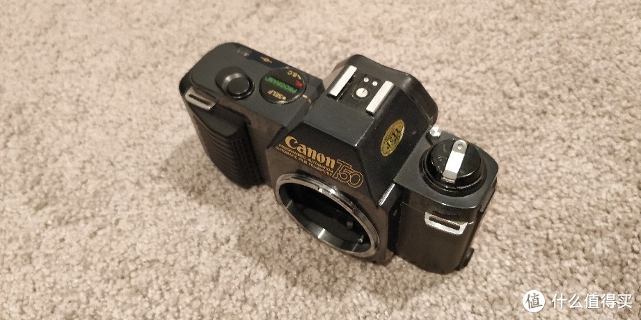 又丑又难用的胶片相机芯片化先驱：Canon T50