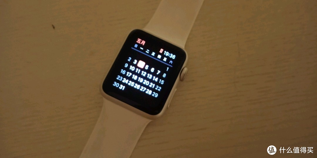 0212年了，apple watch1居然成为了一个苹果粉心中的菜?