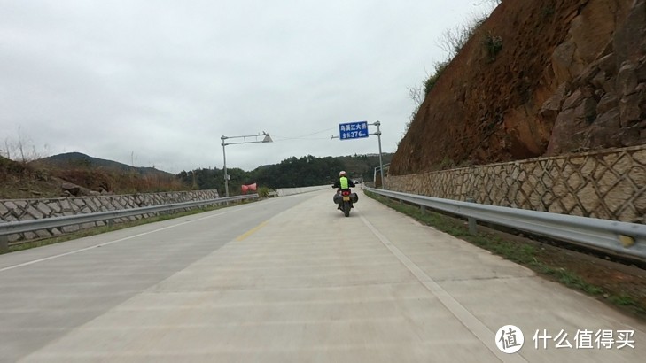 龙嘉VMAX 300 踏板摩托车part3 摩旅 雨战--（上海-遂昌）