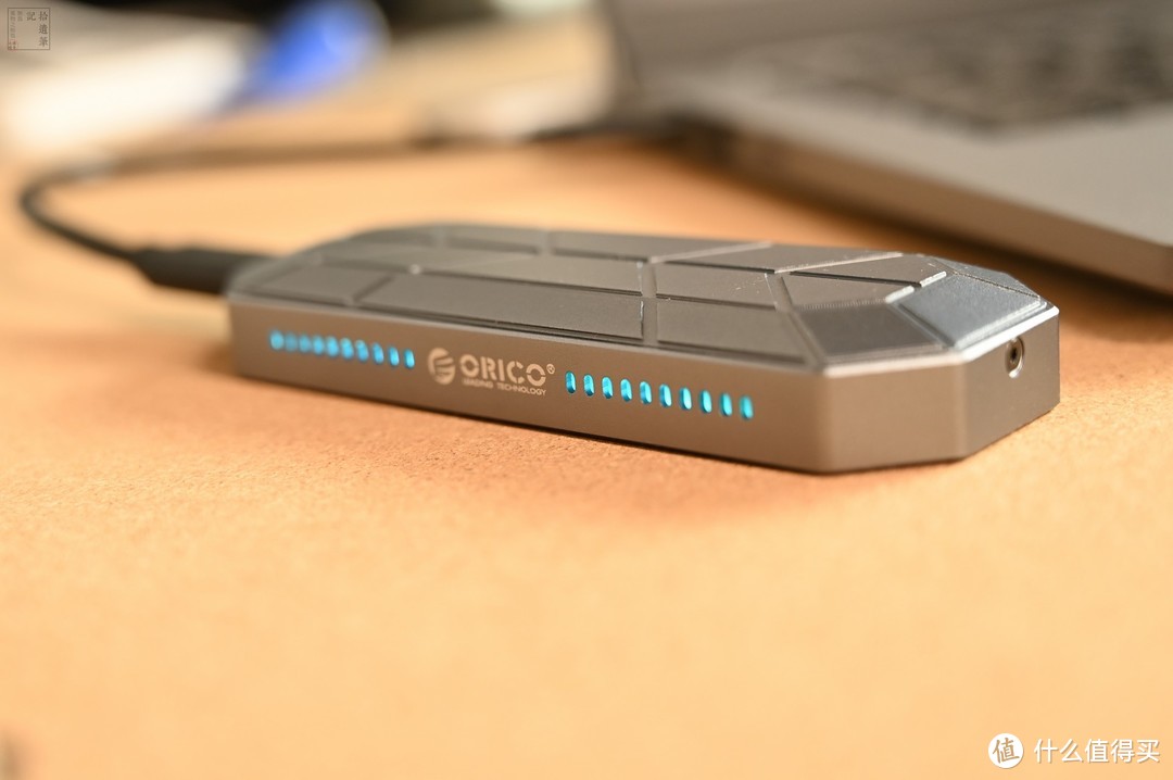 速度更快的硬盘盒，还有RGB加持，ORICO RGB硬盘盒上手