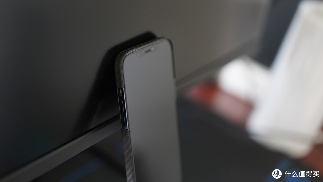 给iPhone 12 Pro Max换个二元开物凯夫拉手机壳怎么样？