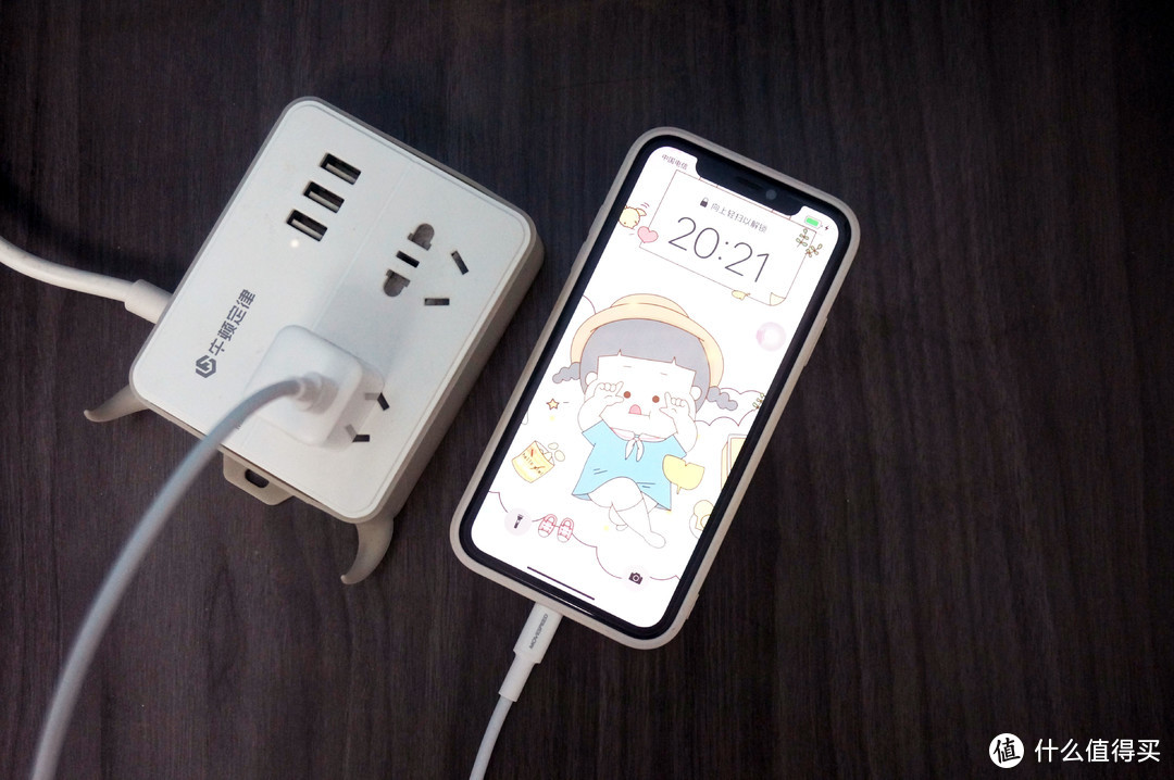 iphone 手机换充电头只需50块钱！国产黑科技杀出新黑马，移速PD20W快充套装上手！