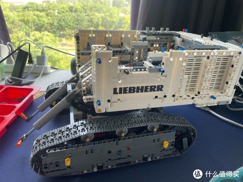 LEGO乐高Technic 科技系列组装体验：利勃海尔R9800挖掘机