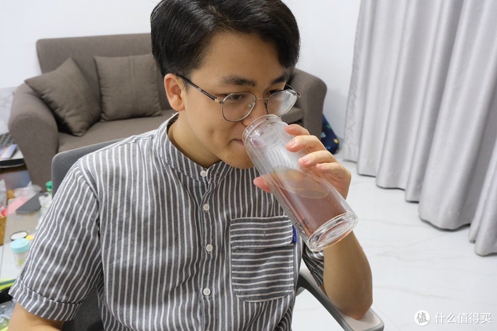 茶杯也能很讲究，号称水杯界的“旗舰”，体验打几分？