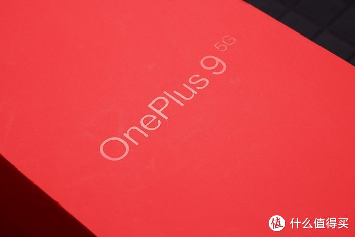 OnePlus 9：人生第一台“哈苏”，“不将就”的影像机皇