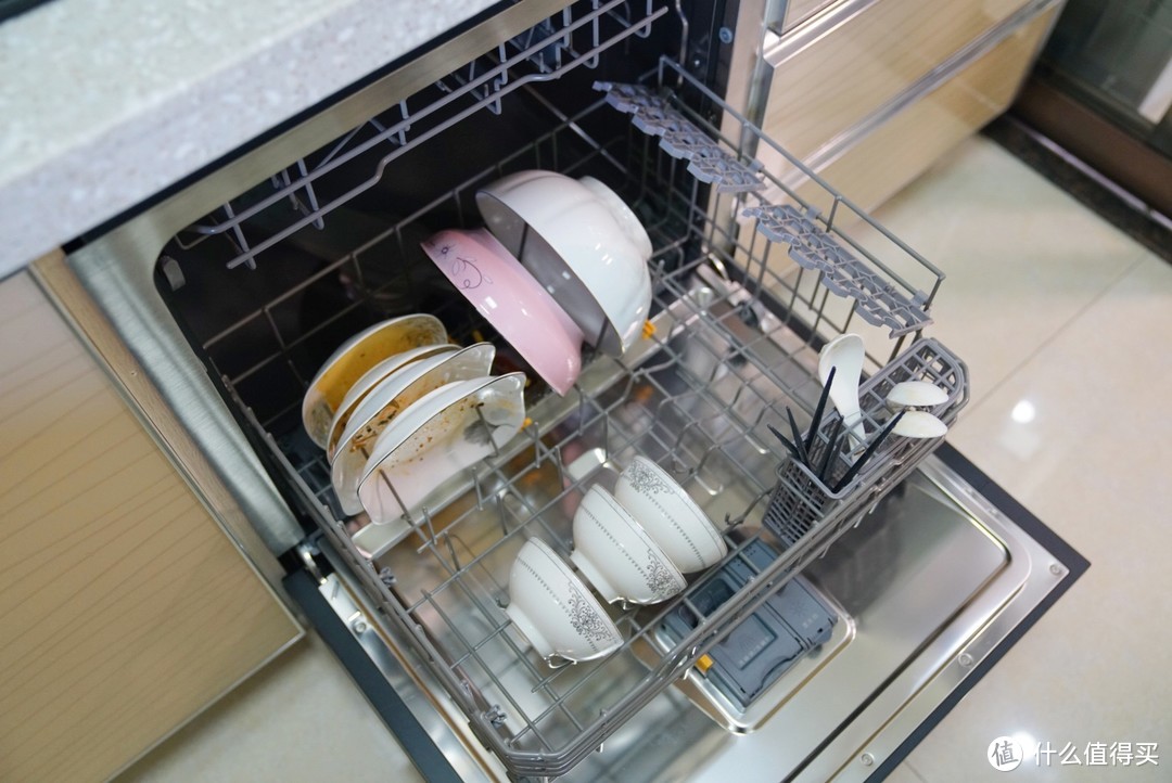 完美平替！小厨房无损安装嵌入式洗碗机实例分享
