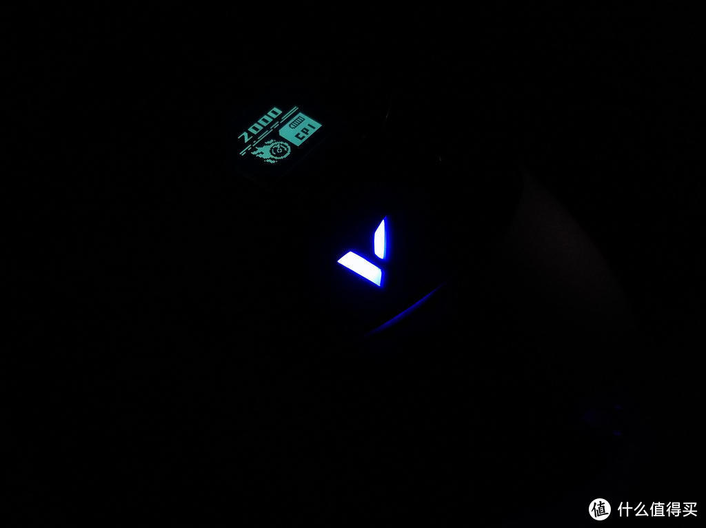 铝合金后盖 OLED屏可自定义的雷柏VT960游戏鼠标