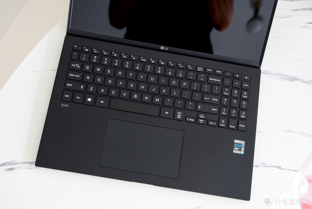 大屏轻薄笔记本的不二之选——LG gram 16 2021款笔记本电脑体验